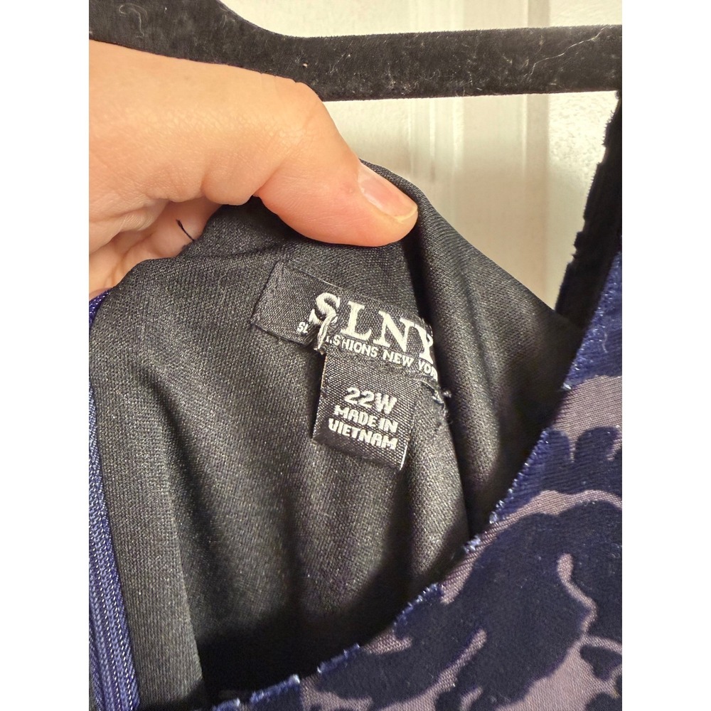 SLNY Womens 22W Navy Blue Velvet Burnout Damask Sheath Dress 3/4 Sleeve - Picture 4 of 10